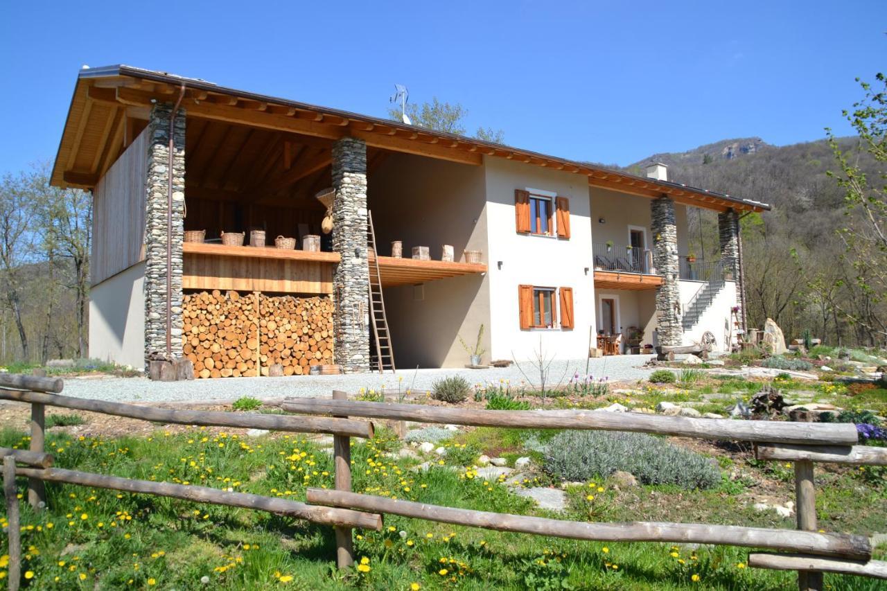 Apartamento Semi Al Vento: La Bio-Casa Nel Giardino Incantato! Paesana Exterior foto